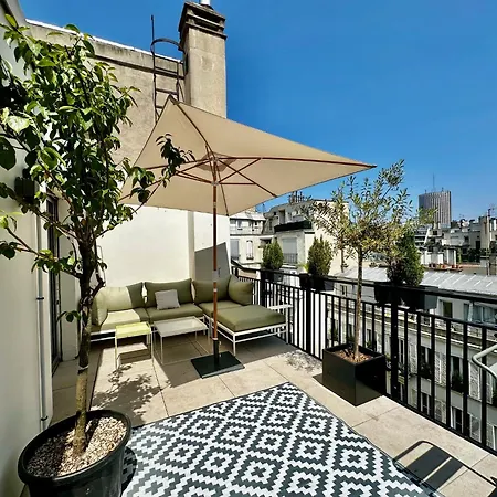 Rare ! 4br Penthouse With Terraces, Up To 7p, Near Champs-elysees Apartment *