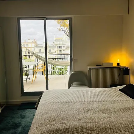 Rare ! 4br Penthouse With Terraces, Up To 7p, Near Champs-elysees Apartment